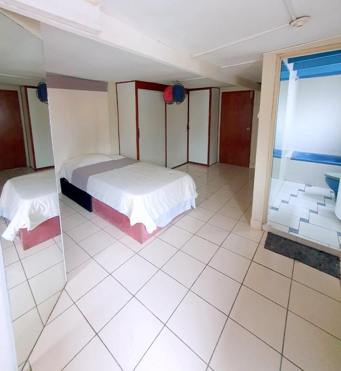 Hostel Colores Miraflores Лима Екстериор снимка